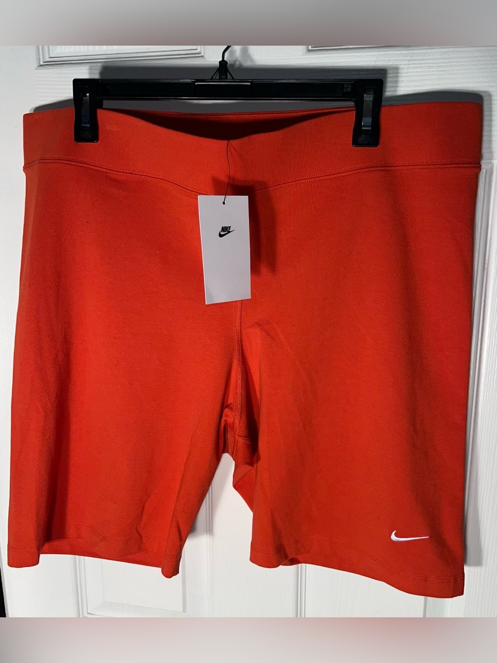 $35 Women’s Nike Tight Fit Mid Rise Short Size 2X Orange DC6949-861 Cotton Blend